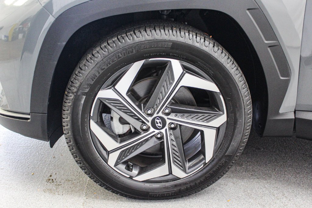 Used 2024 Gray Hyundai SEL image 29
