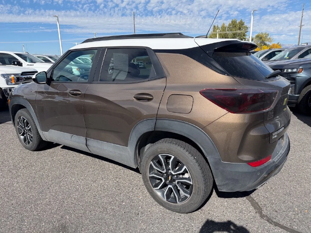 Used 2021 ZEUS BRONZE METALLIC Chevrolet ACTIV image 2