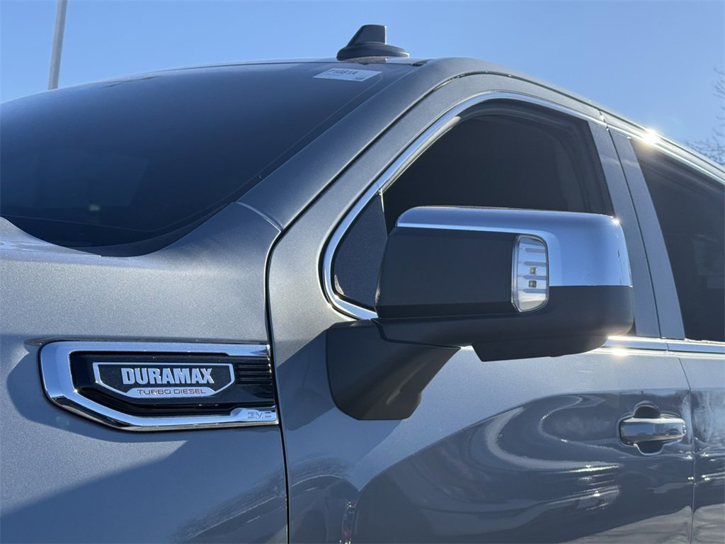 2025 GMC SIERRA - Image 11