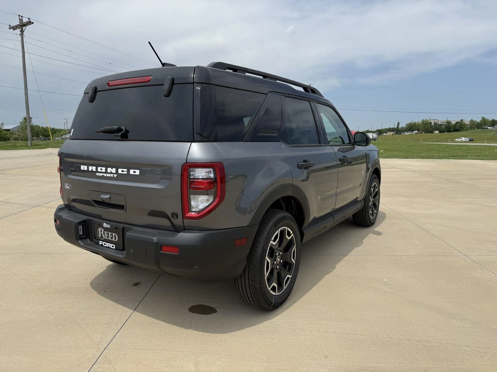 New 2026 Carbonized Gray Metallic Ford Outer Banks® image 9