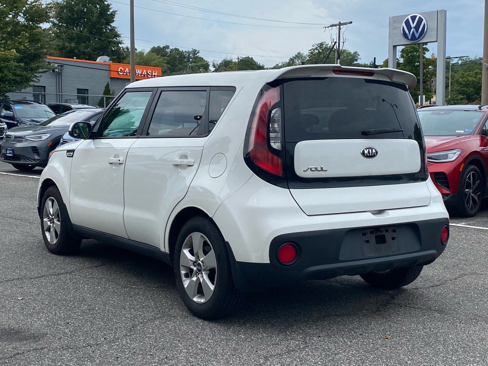 Used 2017 Kia Soul Base with VIN KNDJN2A28H7424952 for sale in Alexandria, VA