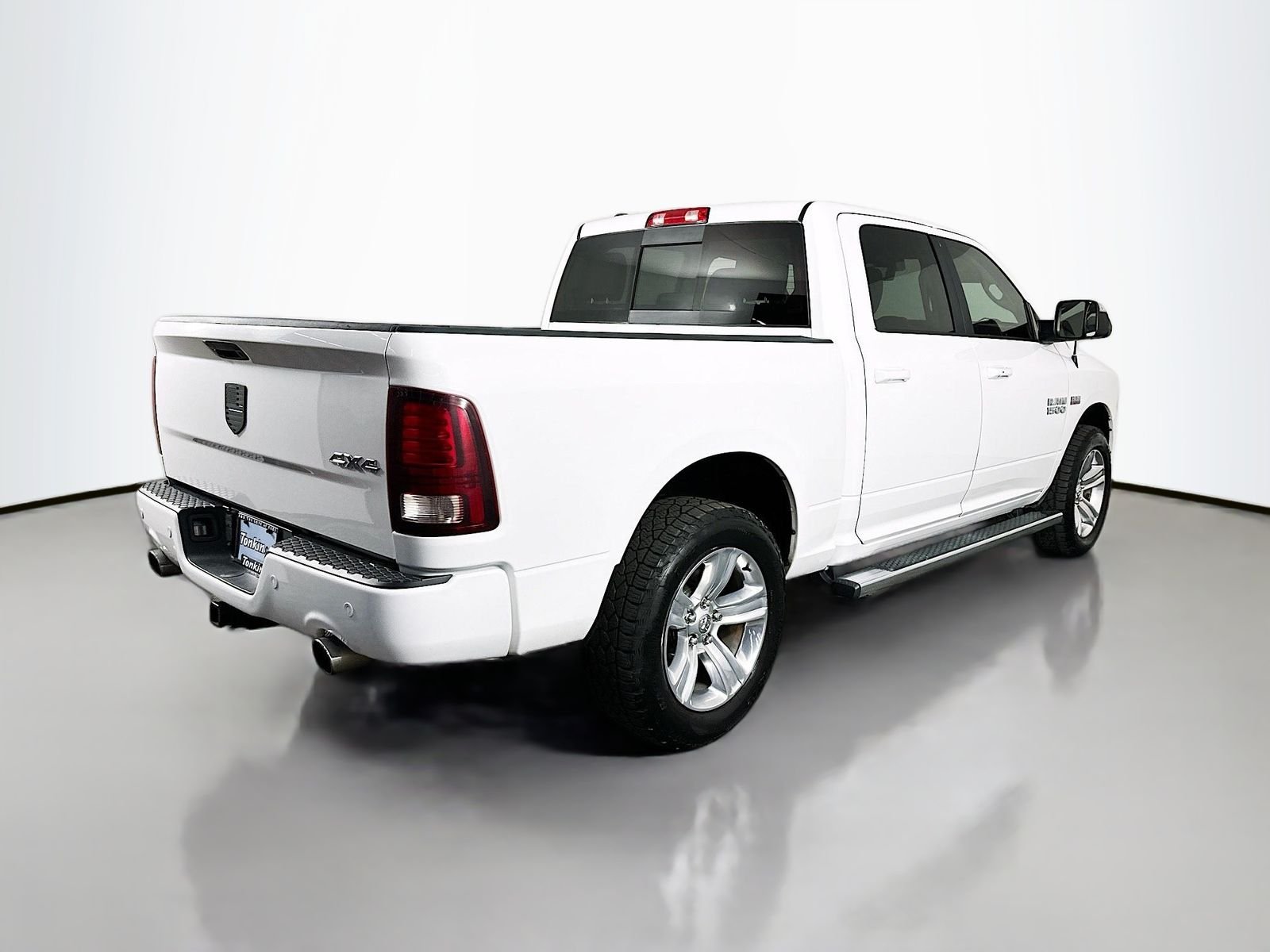Used 2017 Bright White Clearcoat Ram Sport image 8