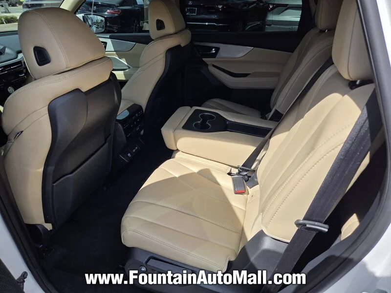 Used 2024 Platinum White Pearl Acura FWD W/TECHNOLOGY PACKAGE image 9