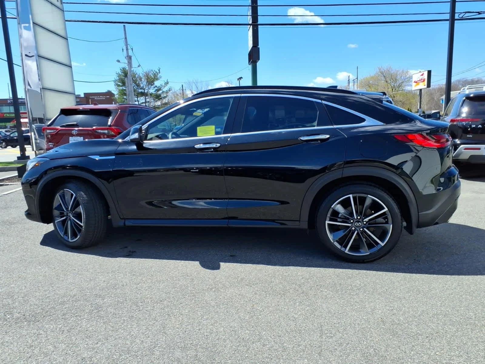 Certified Used 2024 Black Obsidian INFINITI LUXE image 8