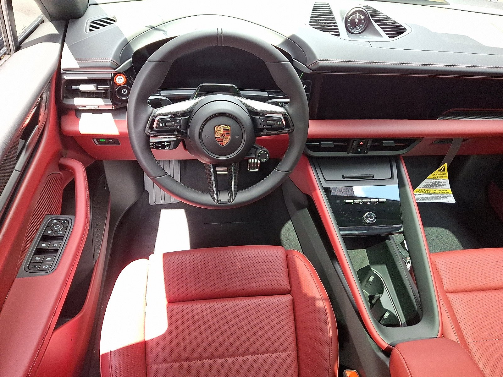 2026 Porsche Macan GTS - Photo 14