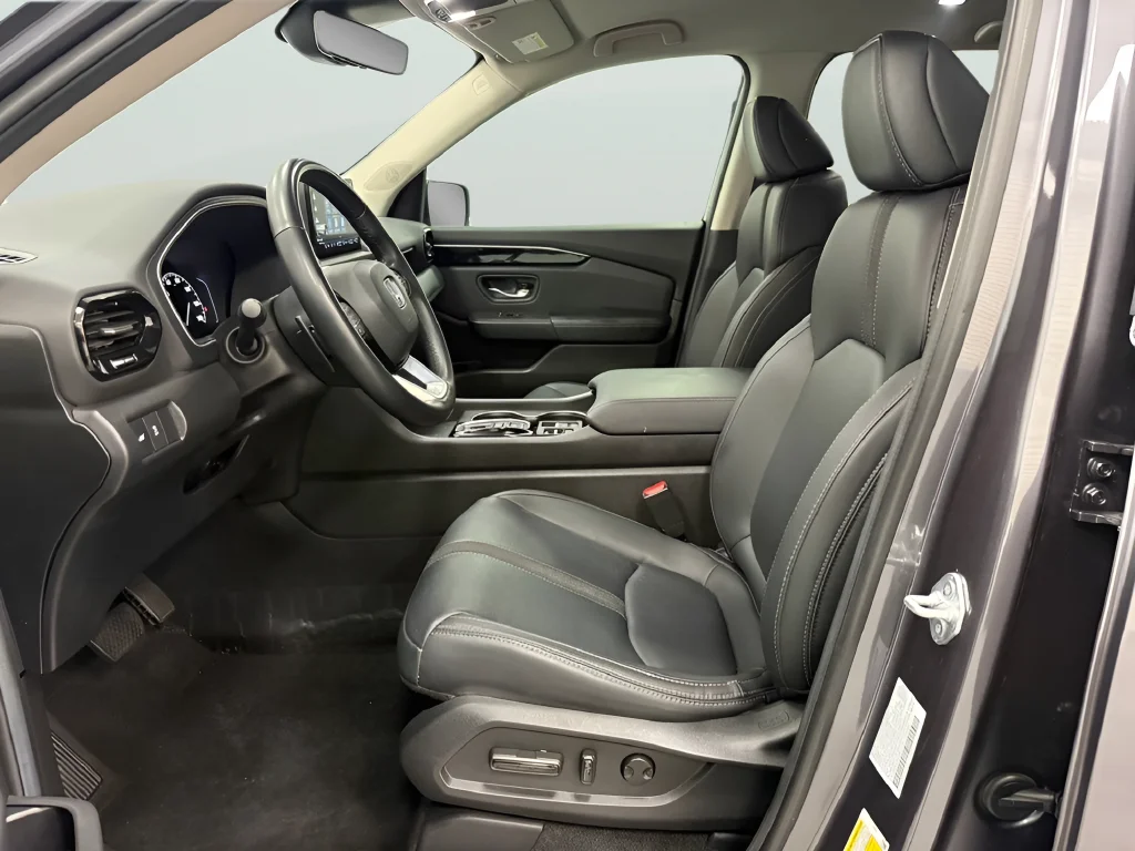 Used 2025 Gray Honda EX-L image 13