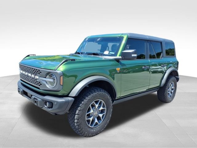 Used 2023 Green Ford Badlands image 2