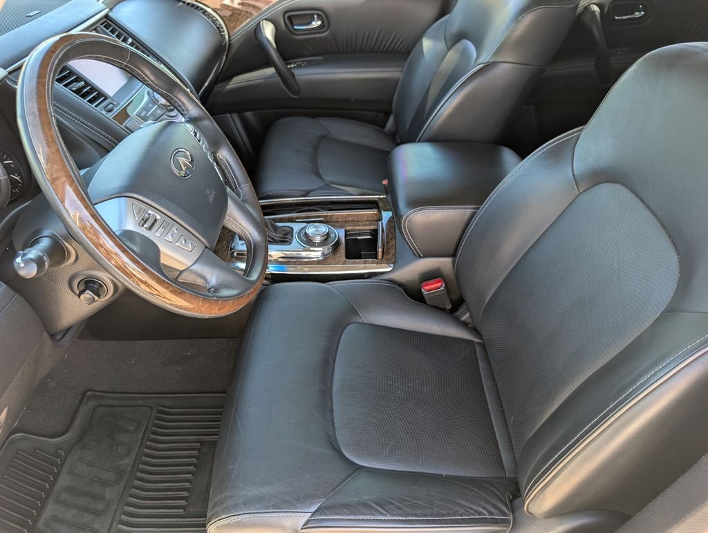 Used 2017 Silver INFINITI Base image 14