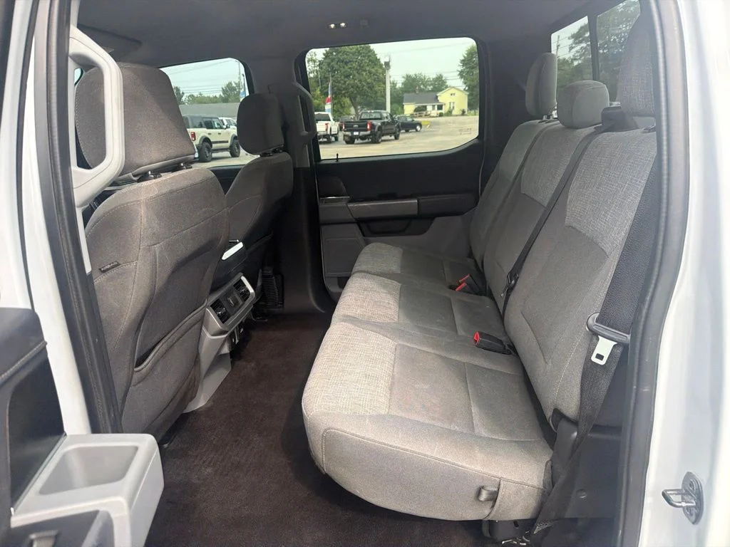 Certified Used 2022 White Metallic Ford XLT image 26