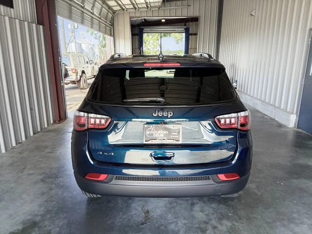New 2026 Fathom Blue Pearl Coat Jeep Latitude image 9