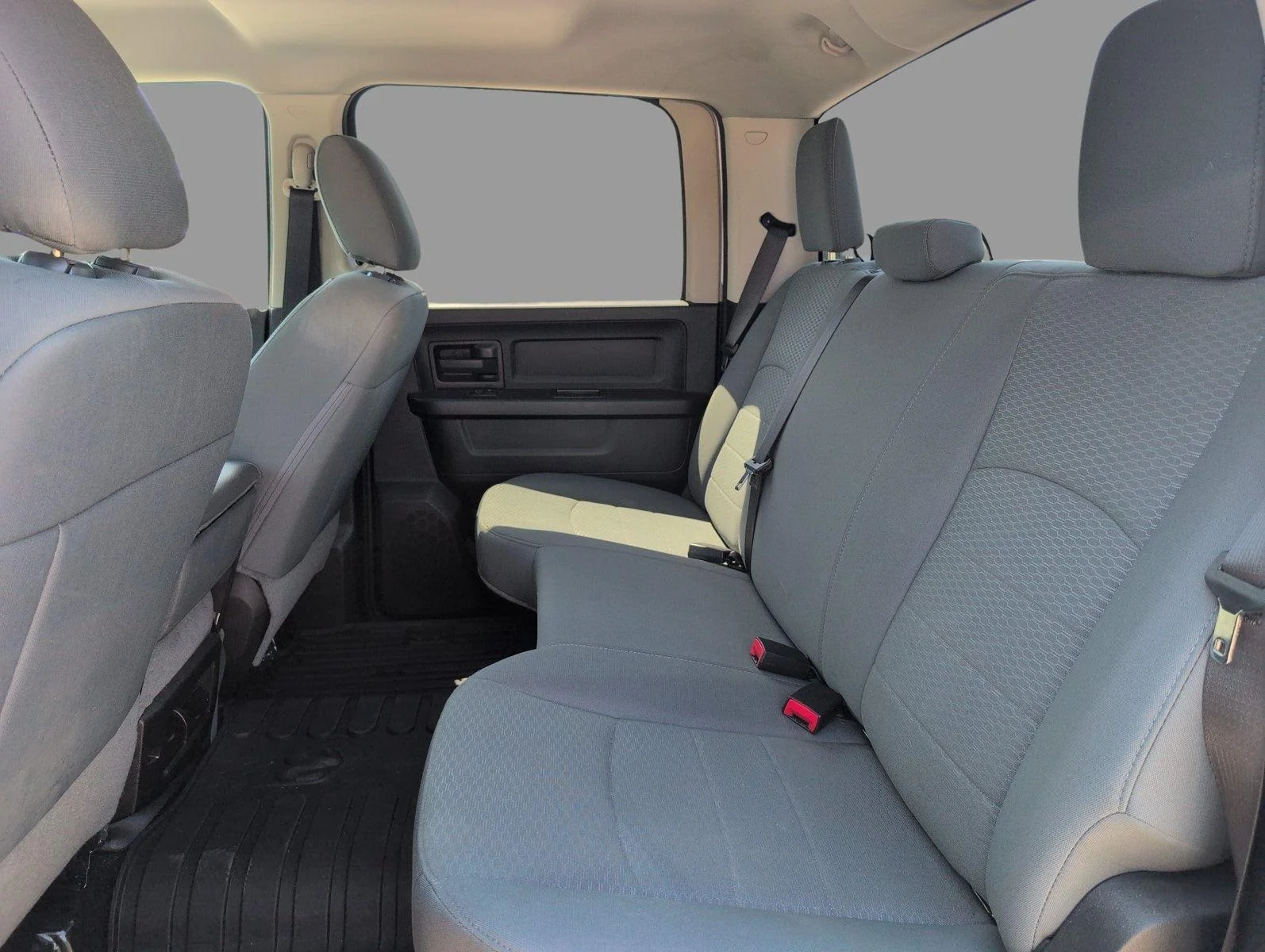 Used 2018 Bright White Clearcoat Ram Tradesman image 34