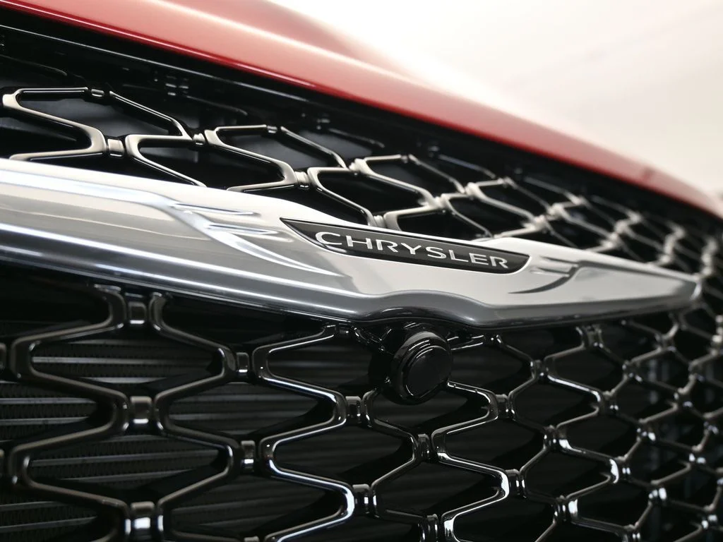 New 2026 Red Hot Pearl-Coat Exterior Paint Chrysler Select image 42