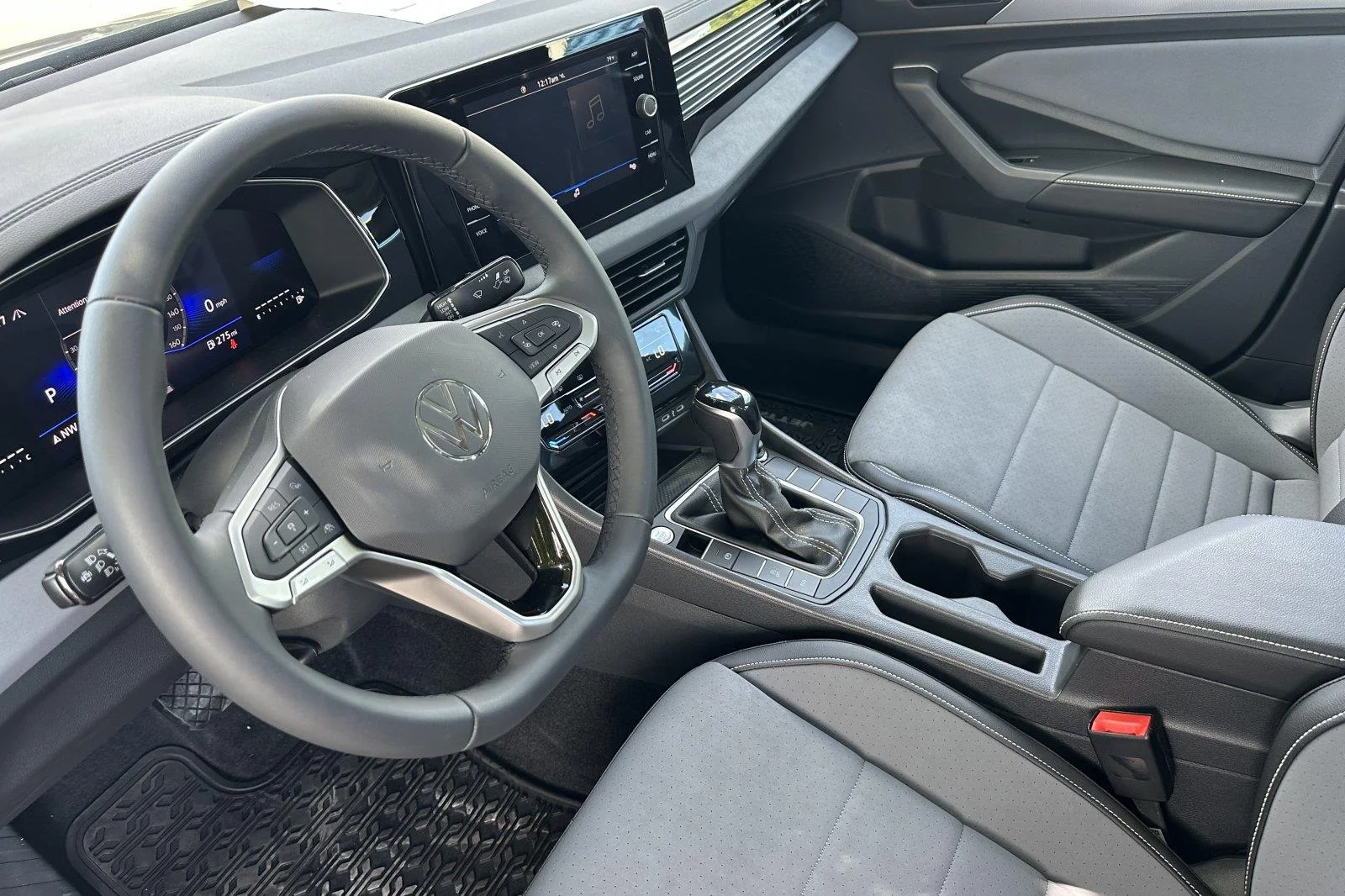 New 2026 Deep Black Pearl Volkswagen SE image 10