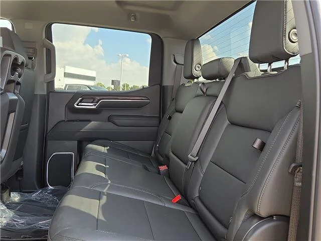 New 2026 Onyx Black GMC SLT image 13