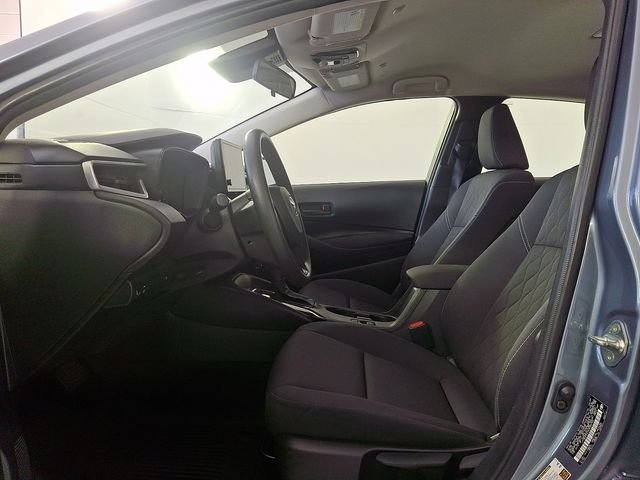 Used 2025  Toyota LE image 16