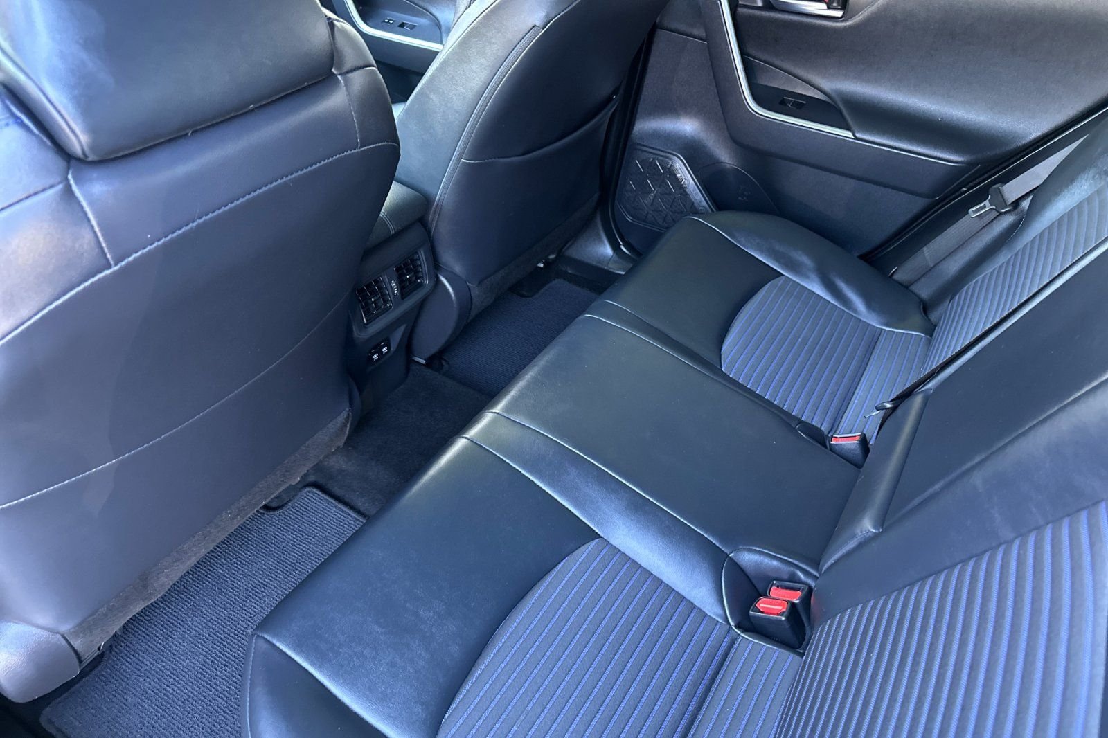 Used 2019 Gray Toyota XSE image 12