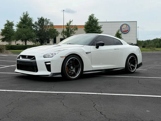 2017 Nissan GT-R Premium