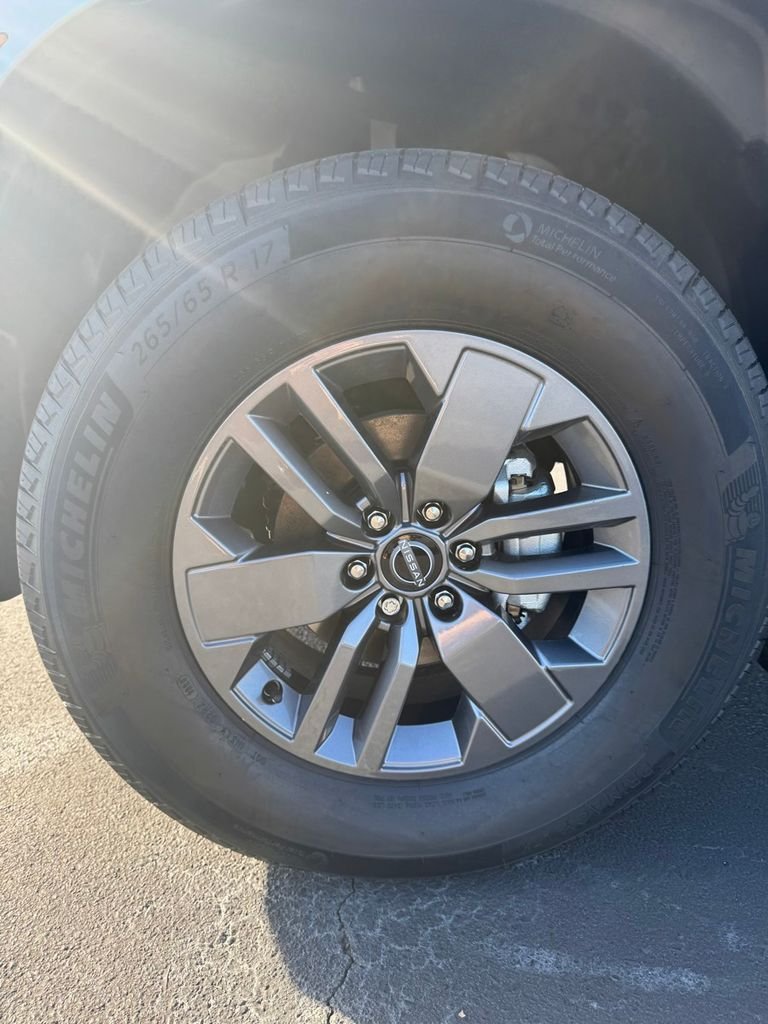 2026 Nissan Frontier SV - Photo 9
