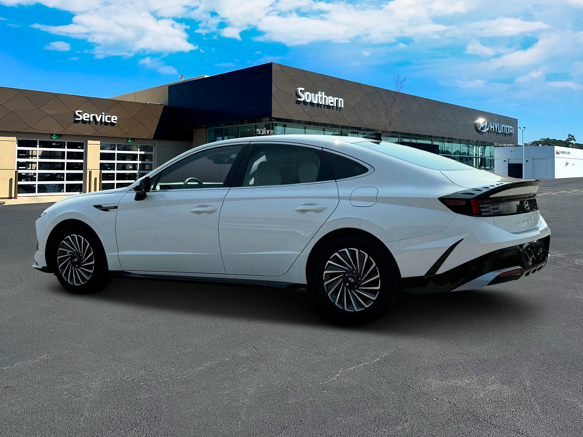New 2025 White Hyundai SEL image 4