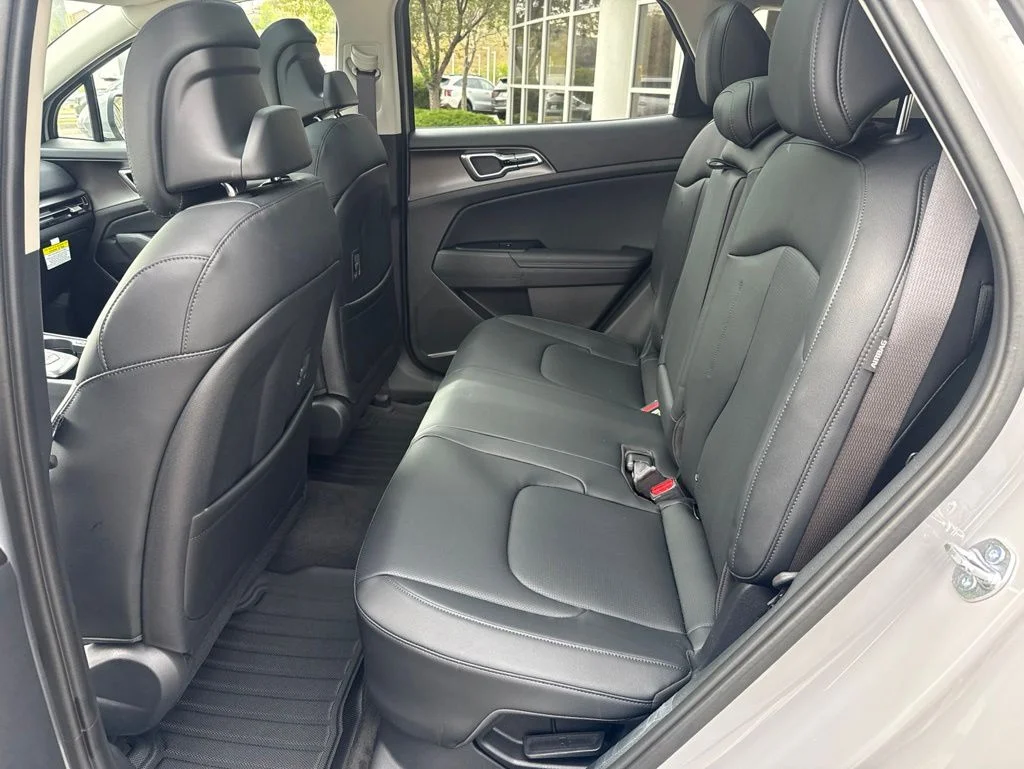 New 2026 Wolf Gray Kia EX image 15