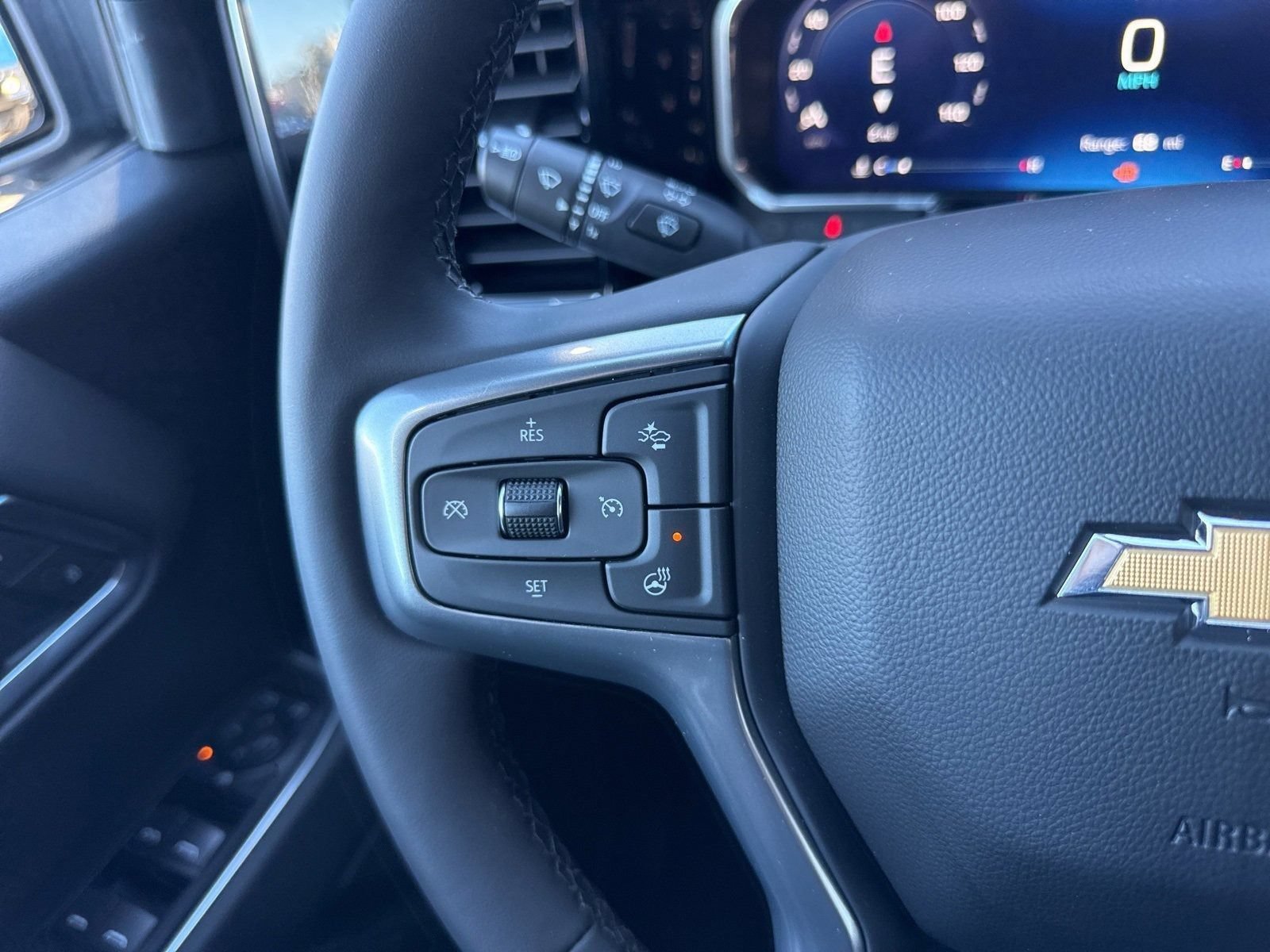 New 2026 Sterling Gray Metallic Chevrolet LT (2FL) with Convenience Package - Trailering Package - 20in Grazen Wheels image 29