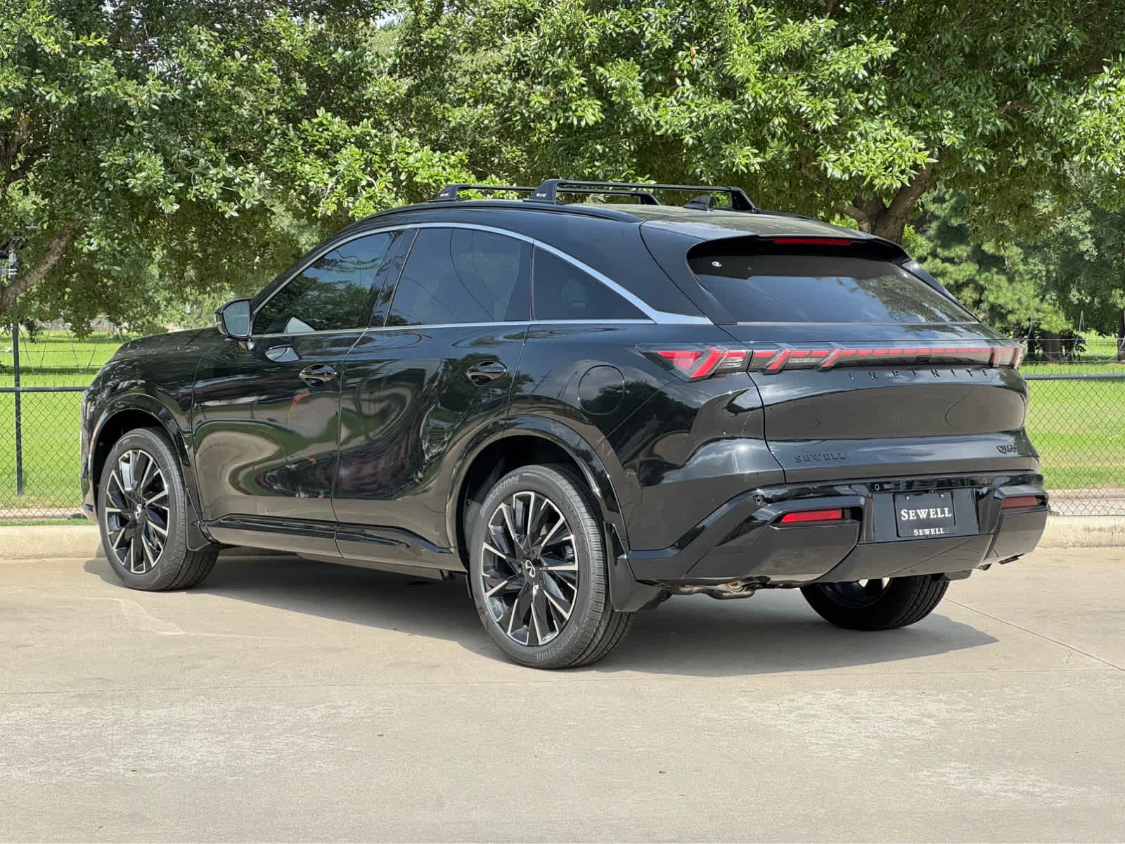 Certified Used 2027 Mineral Black INFINITI AUTOGRAPH image 6