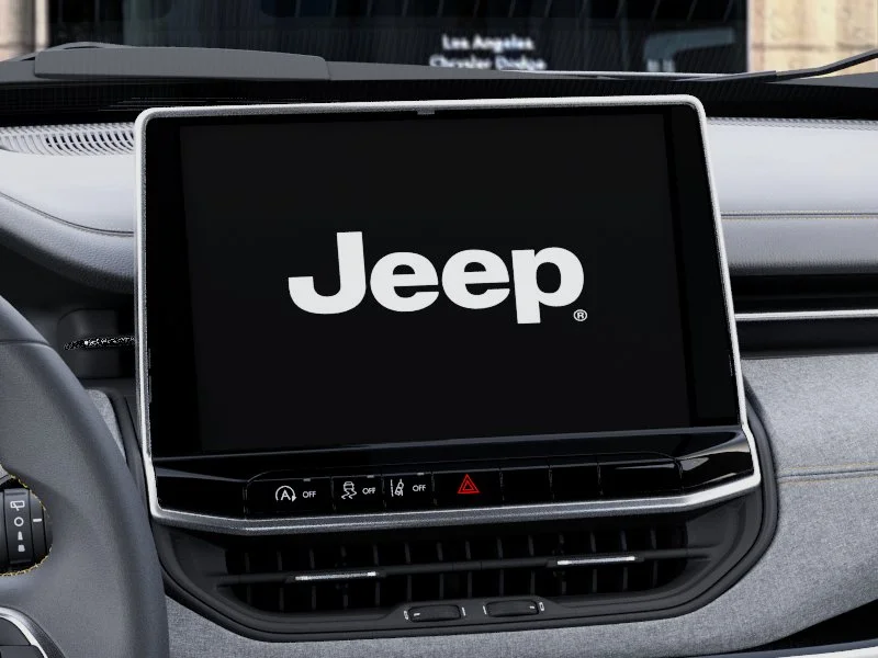 New 2026 Bright White Clearcoat Jeep Latitude image 44