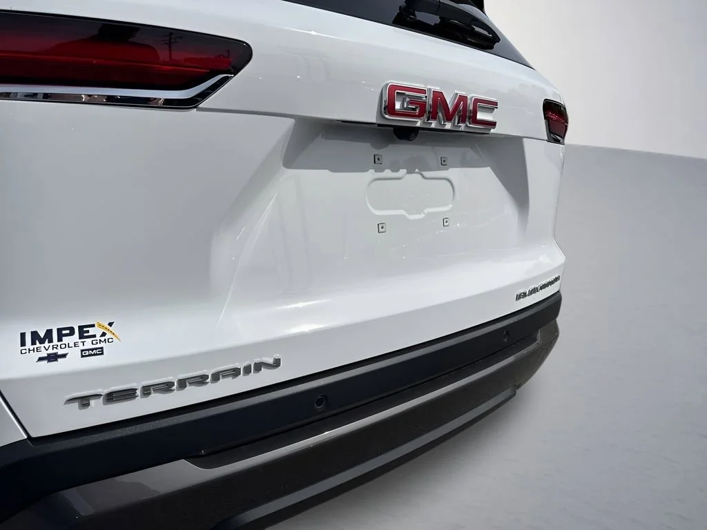 New 2026 Summit White GMC Elevation image 34