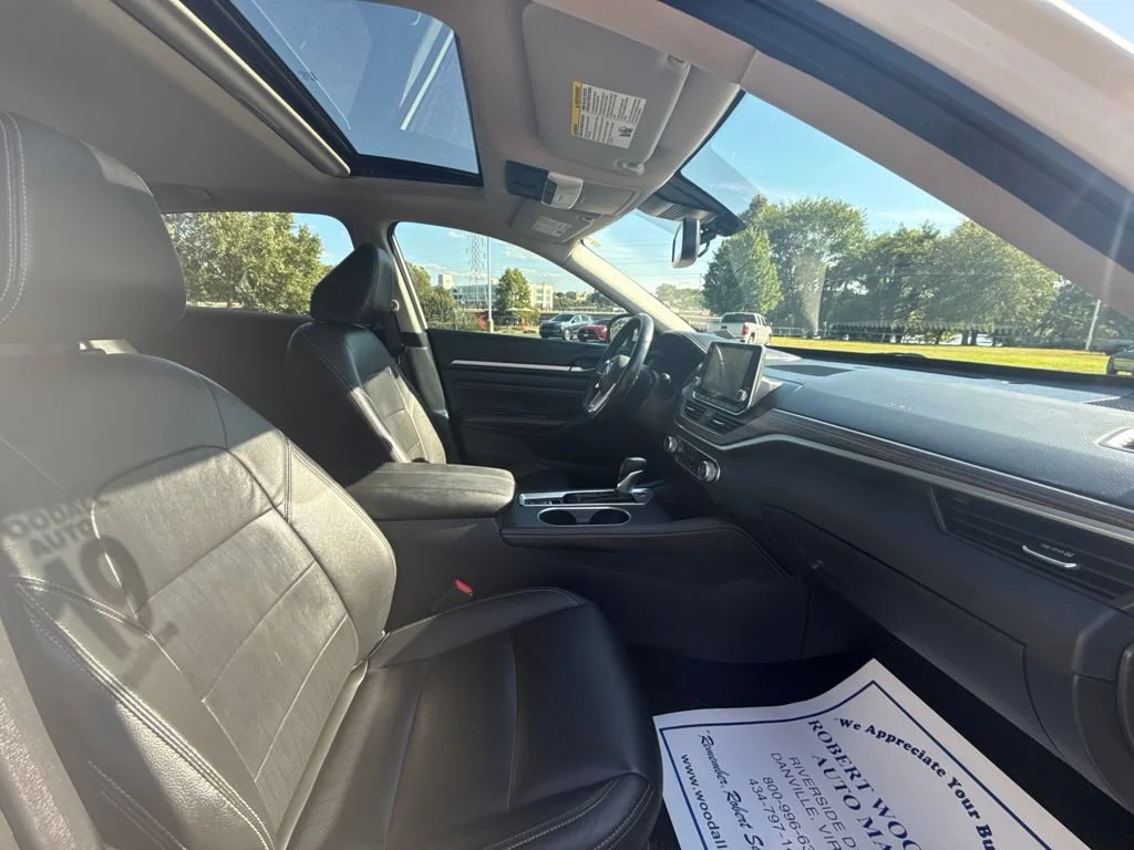 Used 2019 Pearl White Tricoat Nissan 2.5 Platinum image 10