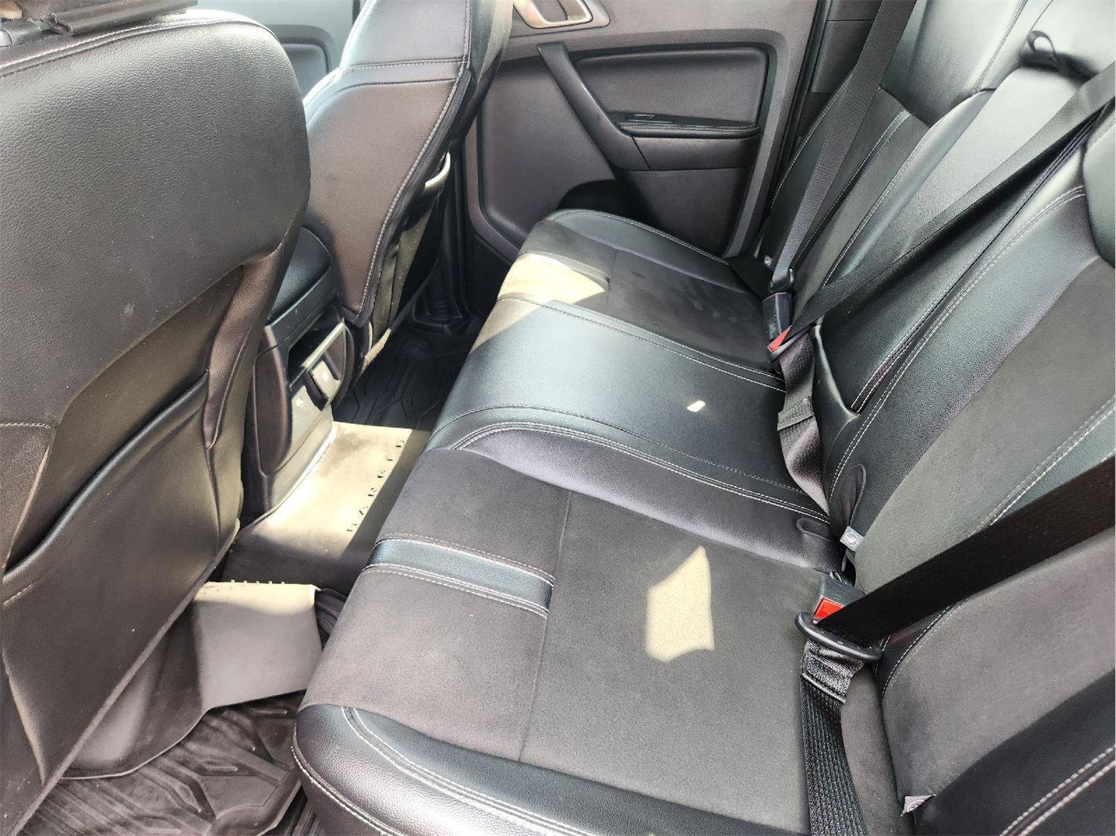 Used 2022 Shadow Black Ford LARIAT image 31