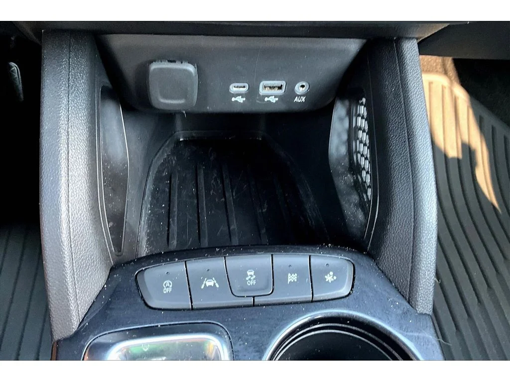 Used 2021 SATIN STEEL METALLIC Chevrolet RS image 22