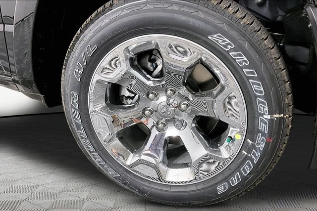 New 2026 Diamond Black Crystal Pearl-Coat Exterior Paint RAM Big Horn/Lone Star image 13