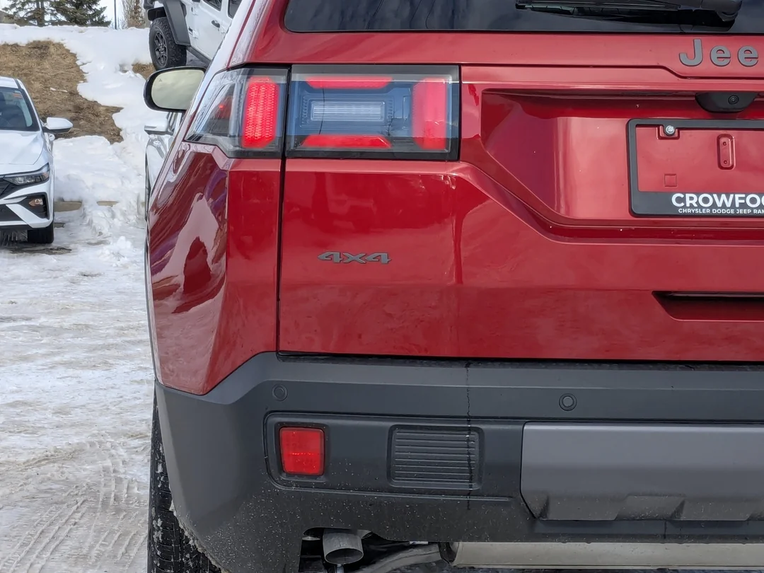 New 2026 Red Jeep Limited - - 4x4 - Tech Group - Panoramic Sunroof - Trailer Tow - Remote Start & More! image 11