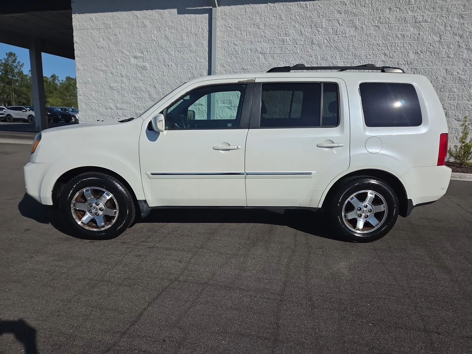 Used 2011 Honda Pilot Touring with VIN 5FNYF4H90BB101944 for sale in Myrtle Beach, SC