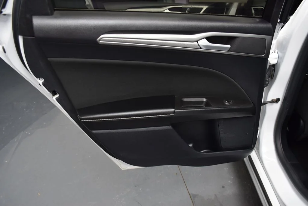 Used 2020 White Ford SE image 19
