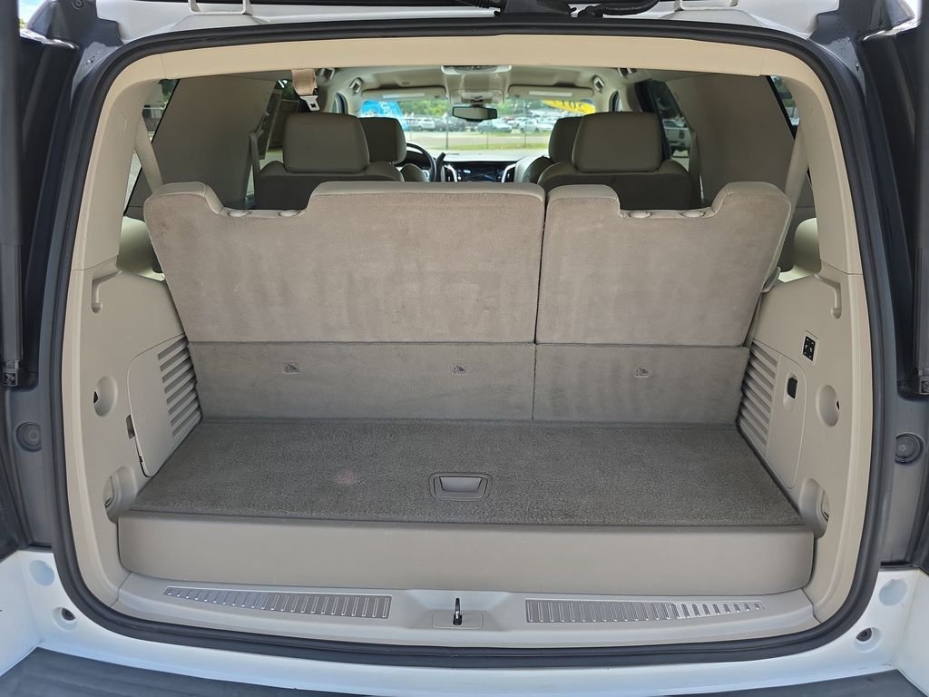 Used 2017 White Cadillac Base image 35