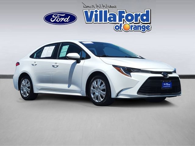 Certified Used 2023 Ice Toyota LE image 1