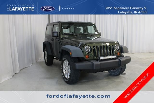Used 2009 Green Jeep X image 1