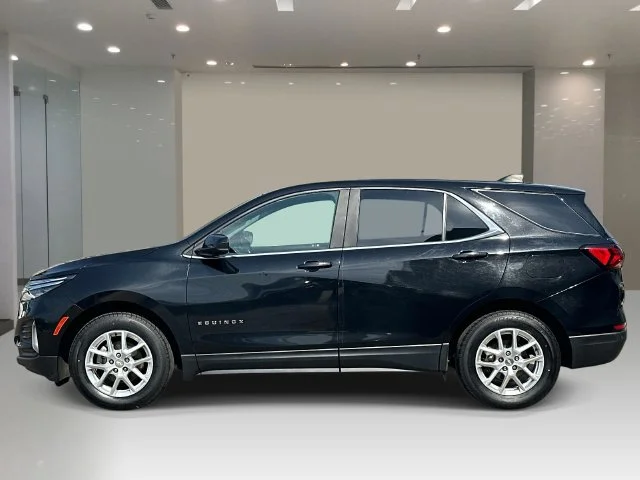 Used 2022 Black Chevrolet LT image 3