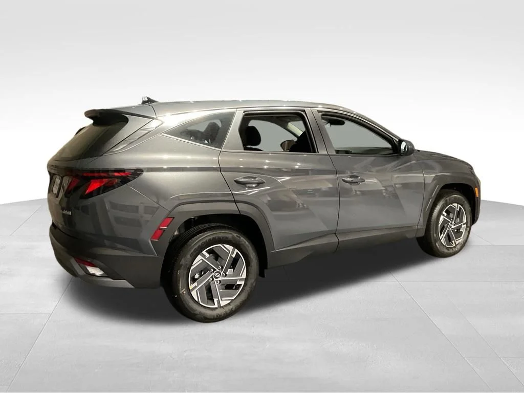New 2026 Gray Hyundai Blue SE image 5