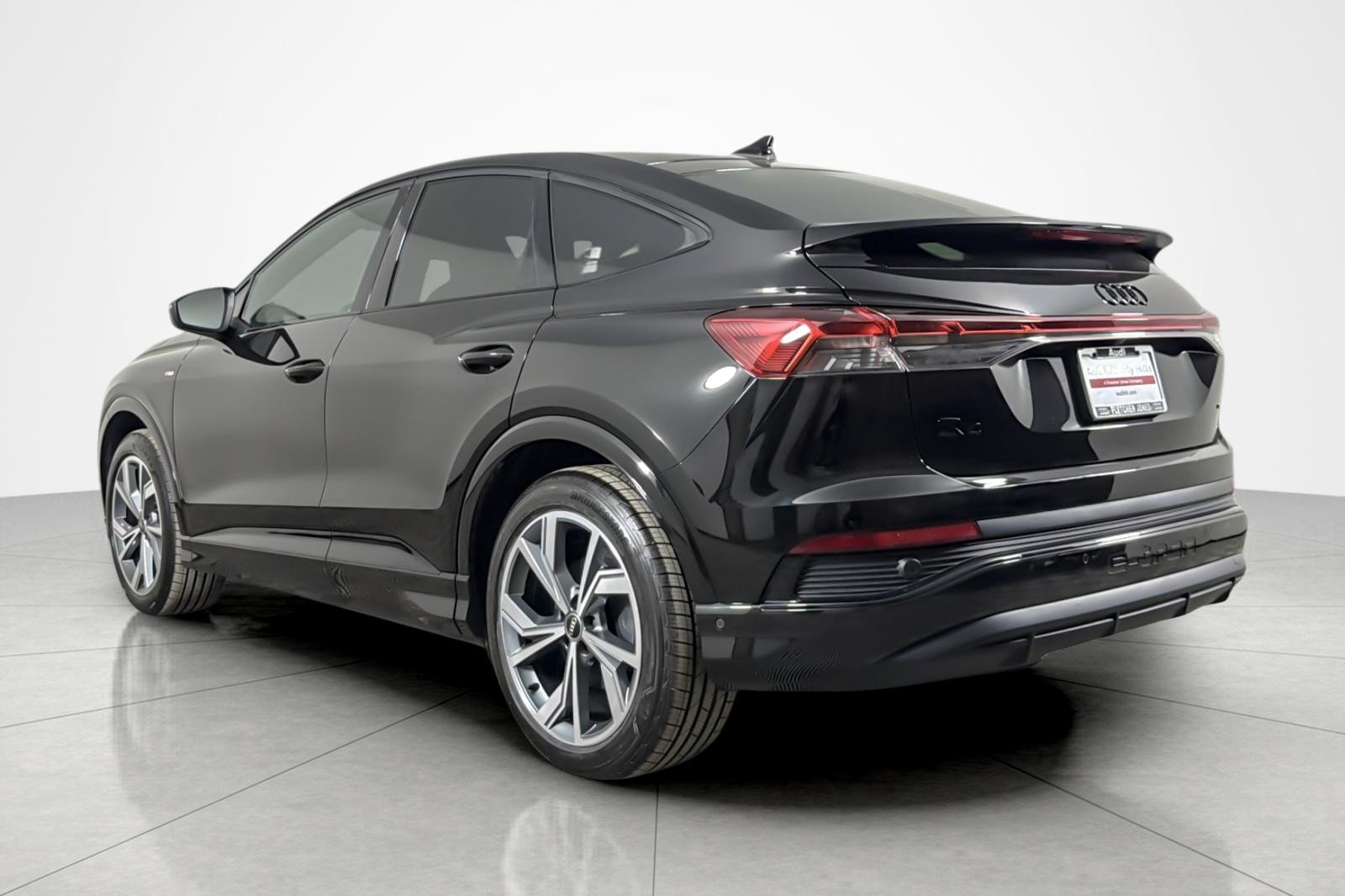 Used 2024 Mythos Black Metallic Audi Prestige 55 quattro image 3