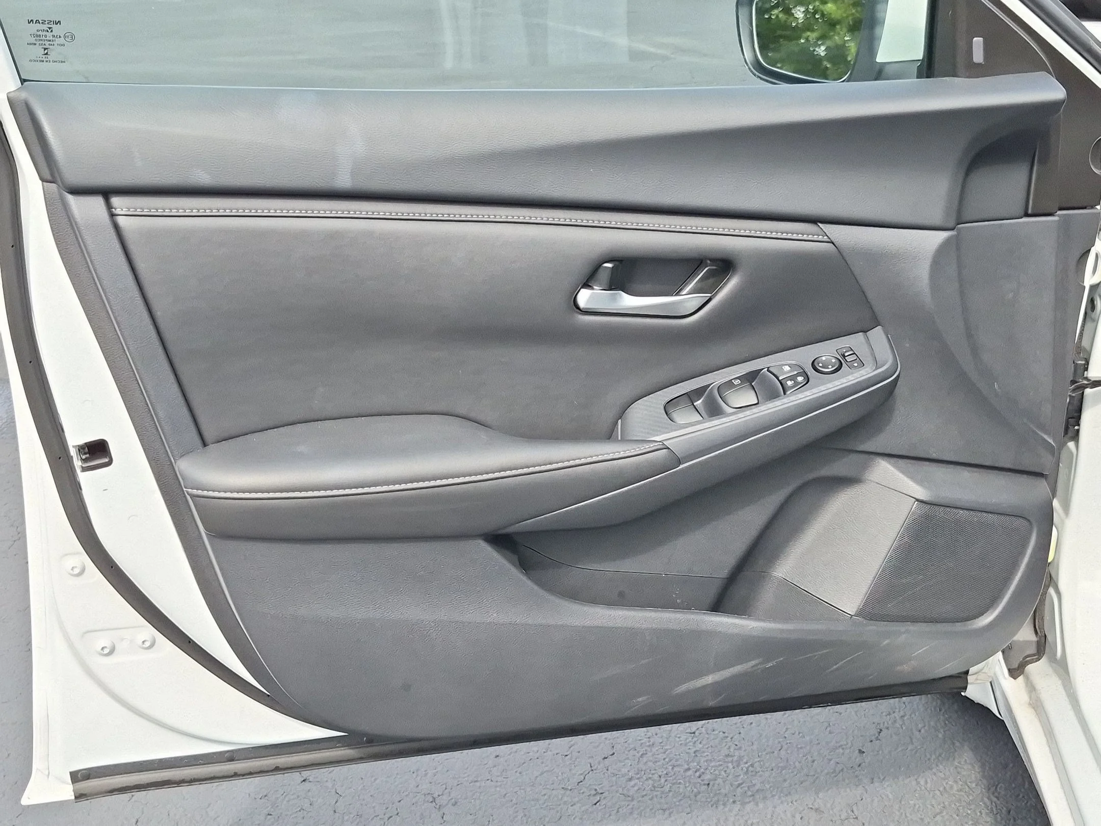 Used 2025 Fresh Powder Nissan SV image 12