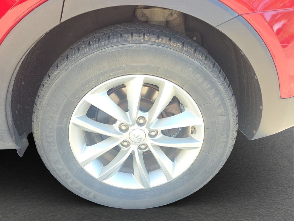 Used 2017 Red Kia 3.3L LX image 5