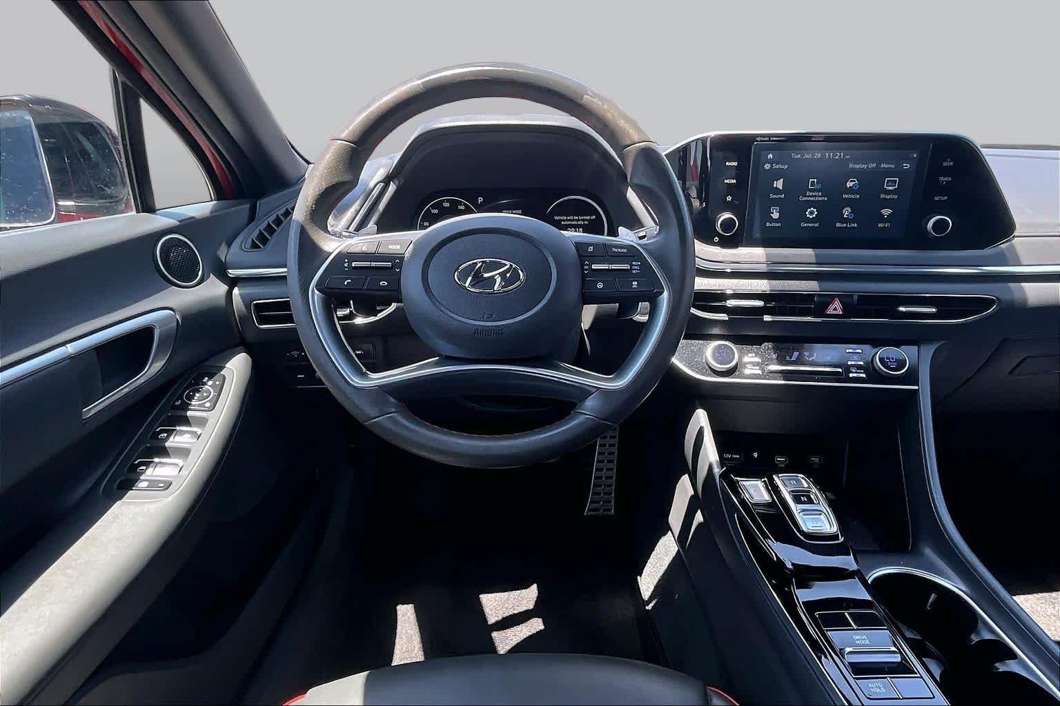 Used 2021 Calypso Red Hyundai SEL Plus image 6
