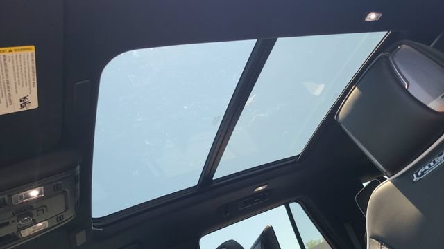 2025 GMC Yukon AT4 Ultimate - Photo 15