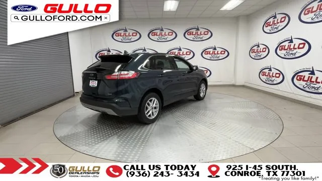 Used 2024 Blue Metallic Ford SEL image 8