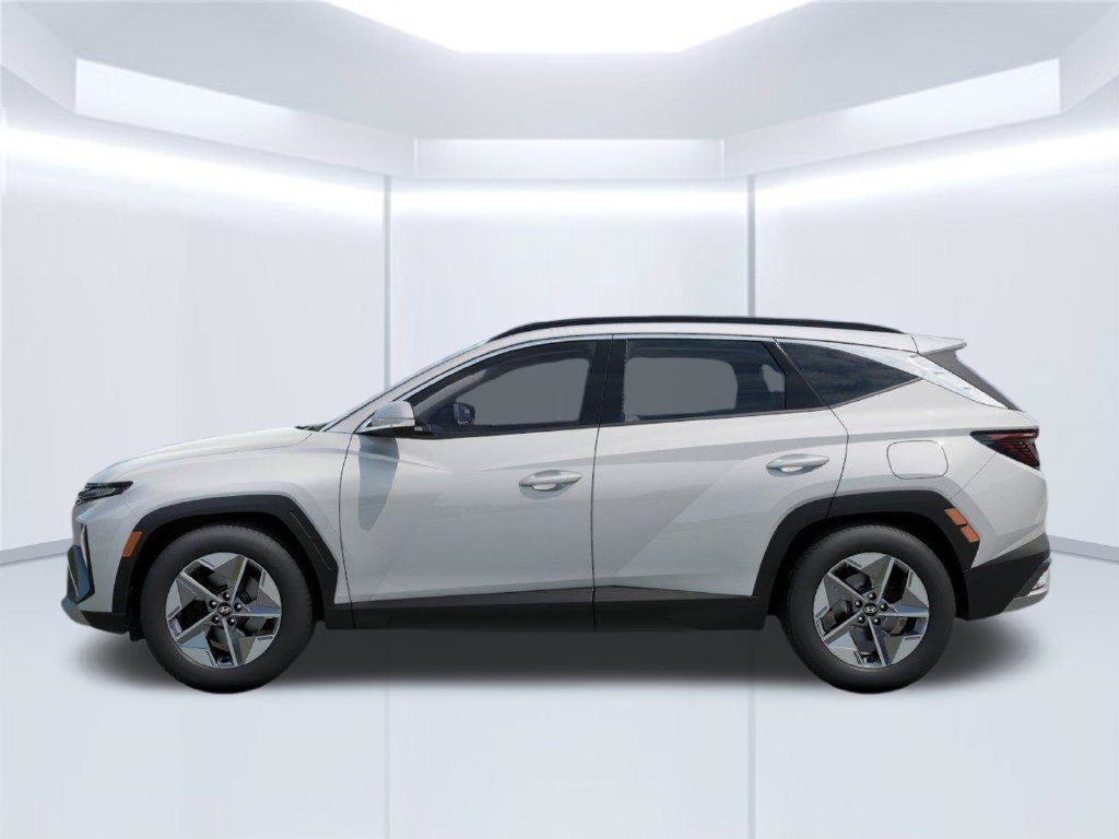 New 2026 White Hyundai SEL Premium image 3