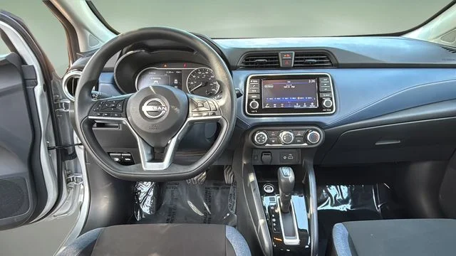 Used 2025 Silver Nissan 1.6 SV image 9