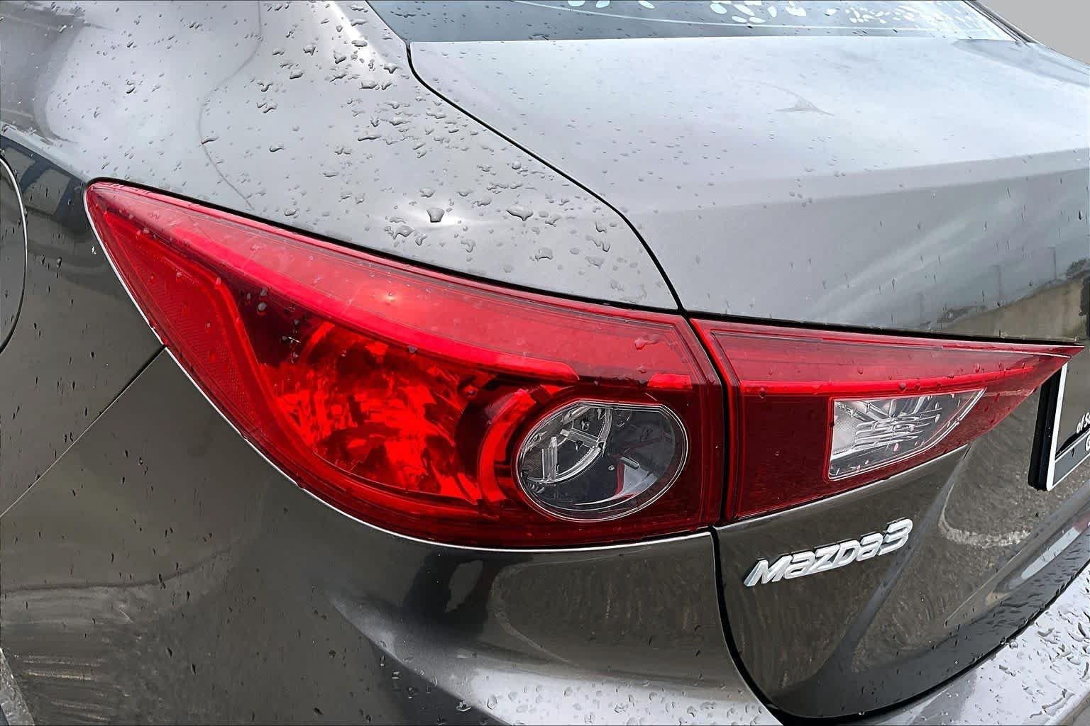 Used 2017  Mazda Sport image 28