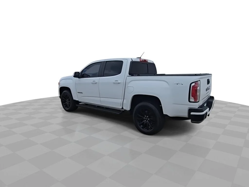 Used 2021 SUMMIT WHITE GMC 4WD Elevation image 6